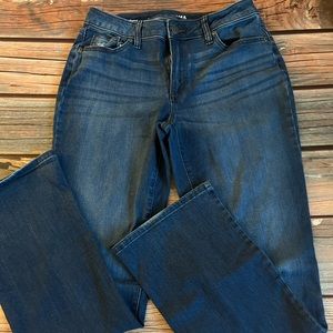 EUC Womens Sonoma Curvy Bootcut jean, sz 8